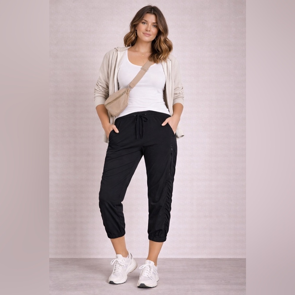 Athleta Black Cropped Jogger Pants | Size 2